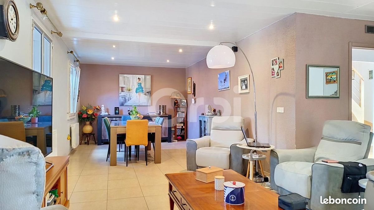 Maison 5 pièces 156 m² · à Saint-Thonan · 156 m² · 296 800 €