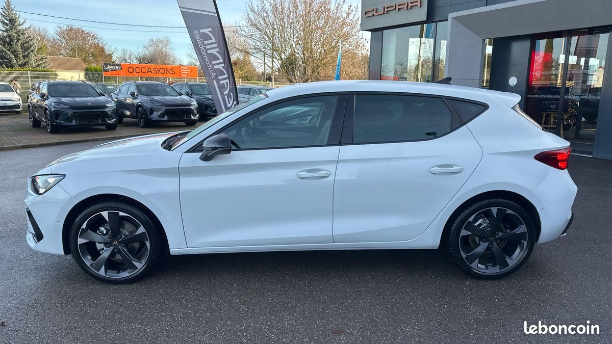 CUPRA Leon 1.5 eTSI Hybrid 150 ch DSG7 V (image 2)