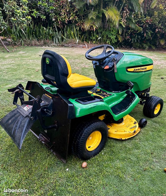 Tracteur tondeuse John Deere X305R Jardin Plantes