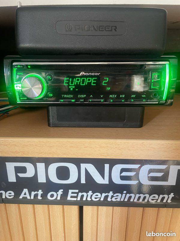 Auto radio CD usb Bluetooth Pioneer DEH-X5800BT complet (image 3)