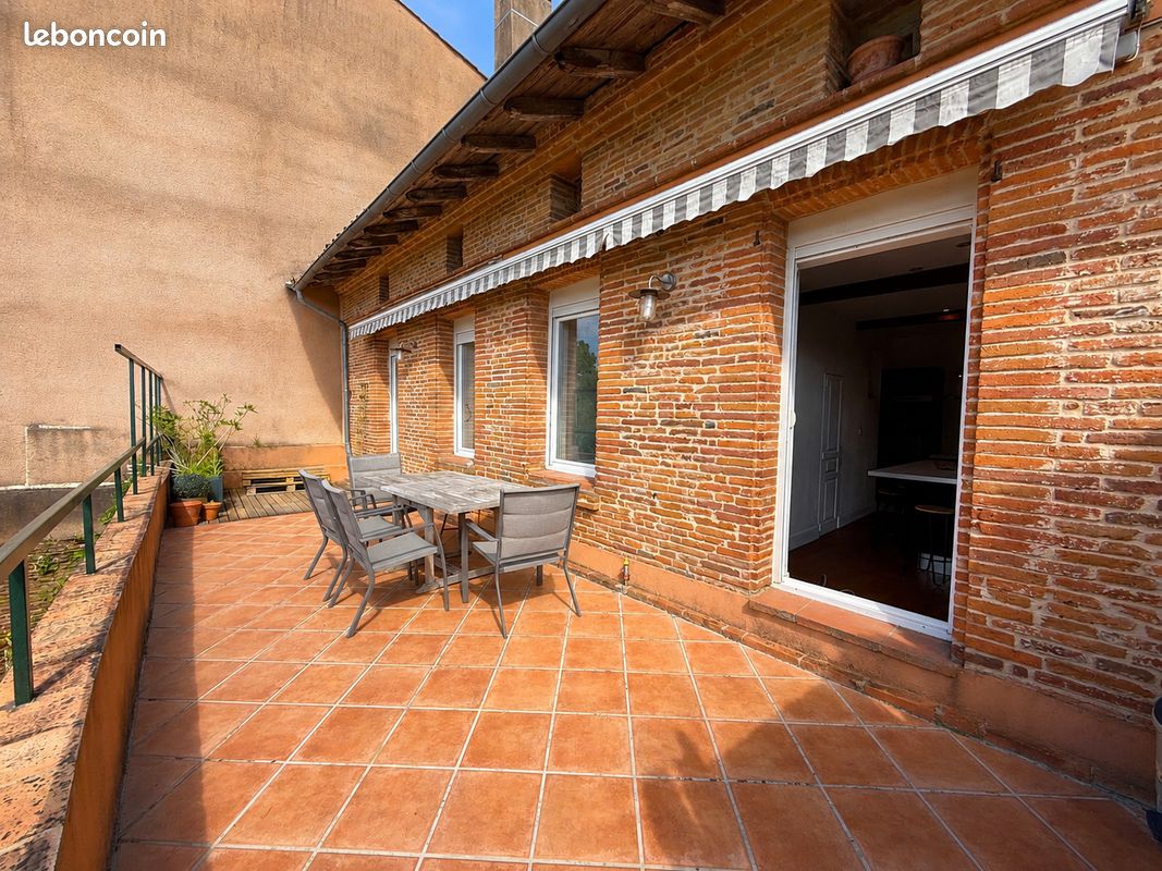 Maison 7 pièces 250 m² · à Lanta · 250 m² · 450 000 €