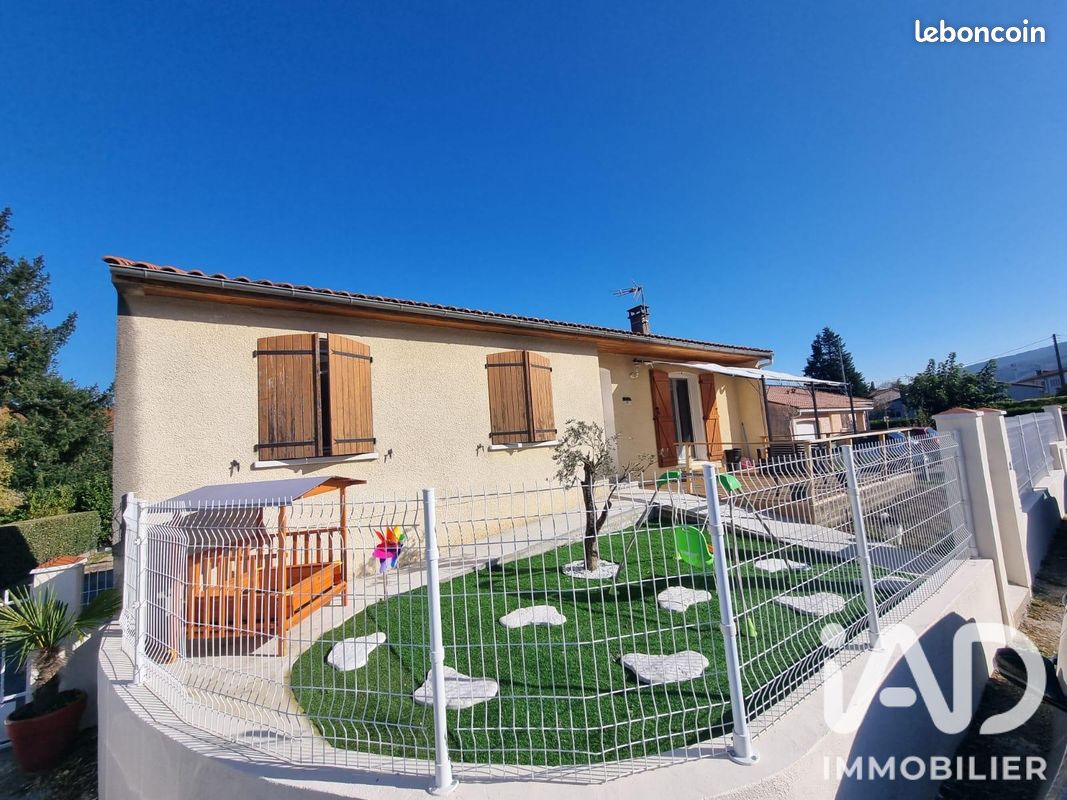 Maison 6 pièces 139 m² · à Aussillon · 139 m² · 250 000 €