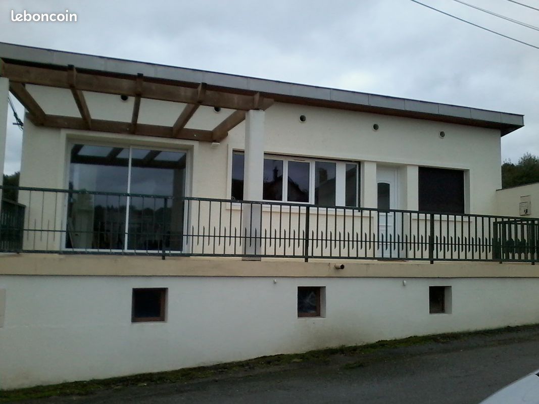 Maison 5 pièces 108 m² · à Ussel · 108 m² · 690 €