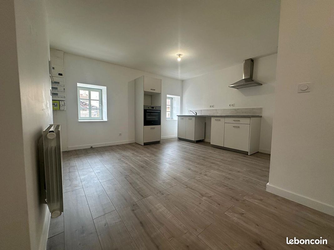 Appartement 2 pièces 40 m² · à Villefranche-sur-Saône · 40 m² · 590 €/mois