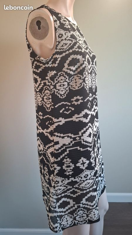 Robe noire à motifs gris argenté sans manches Promod 36 (image 3)