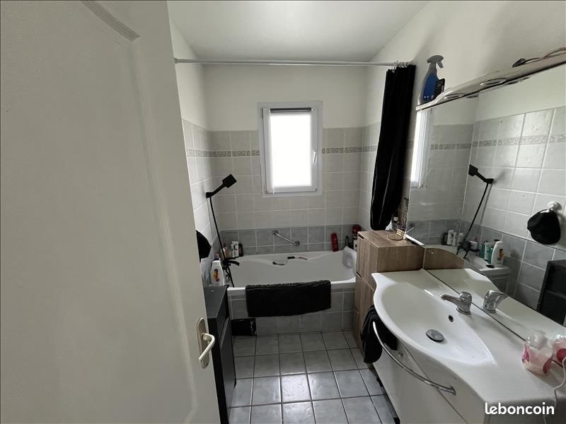 Maison 5 pièces 95 m² - Taugon 17170 (image principale 4)