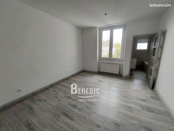 https://img.leboncoin.fr/api/v1/lbcpb1/images/df/64/d8/df64d8d3e69d158fa75a736d713a1c8eb50e5b8e.jpg?rule=ad-image