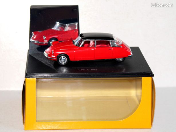 Minialuxe 1/43. Coffret 60 ans de la Citroën DS. Citroën DS19. Réf. C