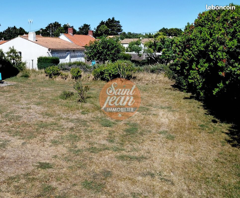 Terrain 688 m² · à Notre-Dame-de-Monts · 688 m² · 87 000 €