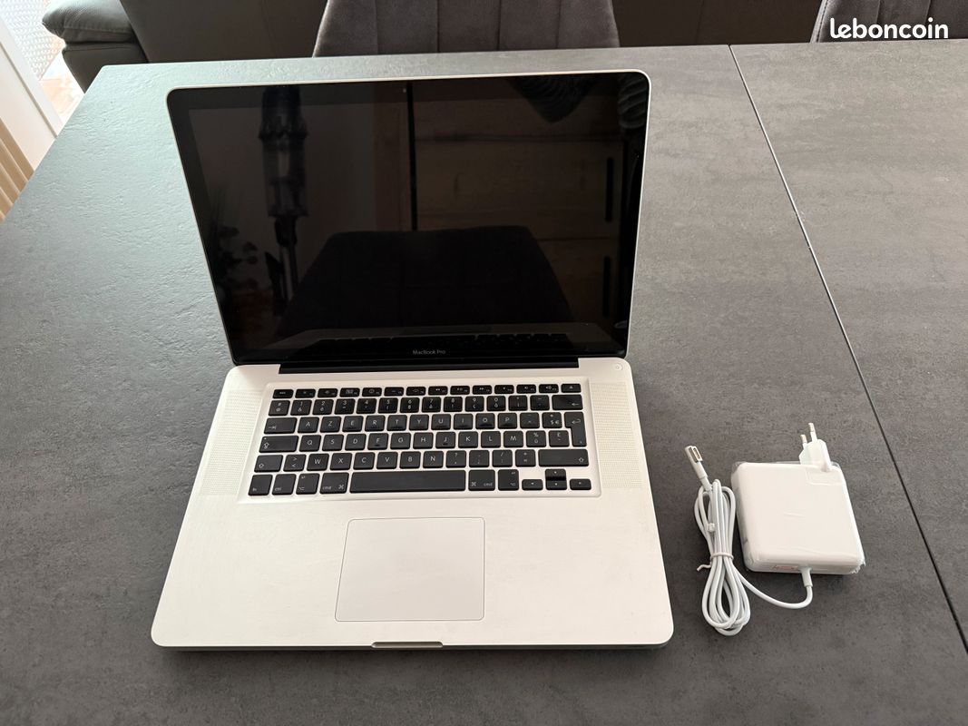 MacBook Pro 15 pouces (à réparer) (image 2)