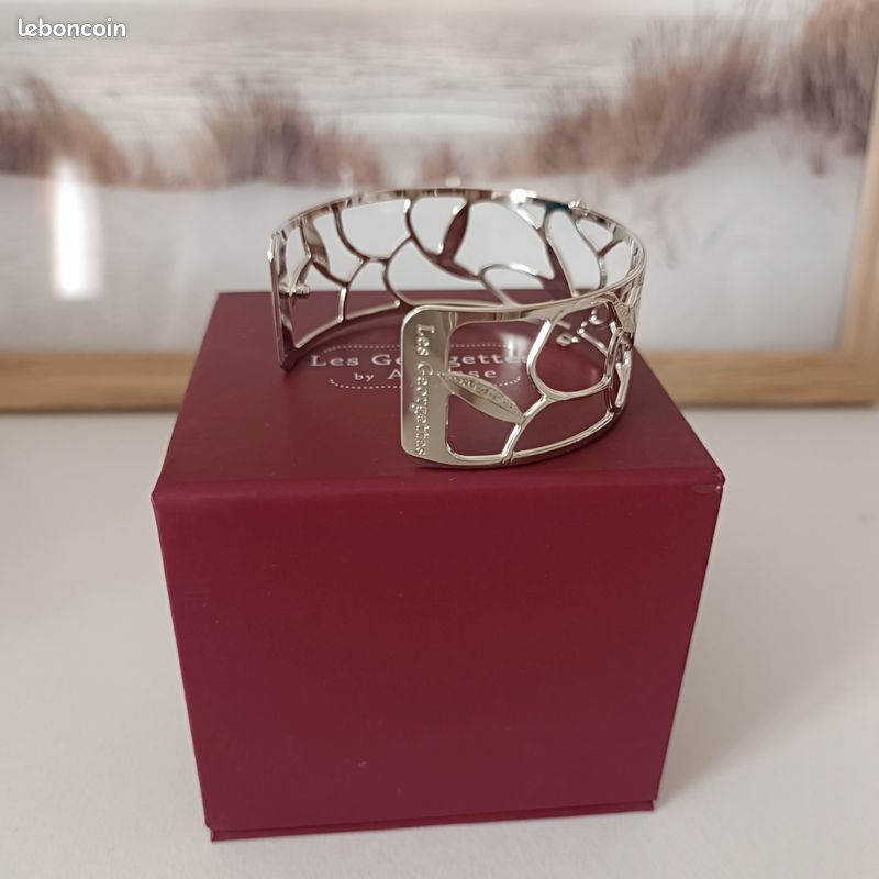 Manchette Les Georgettes - Modèle Arcade 14mm - Laiton Argenté Avec Boîte - Occasion
