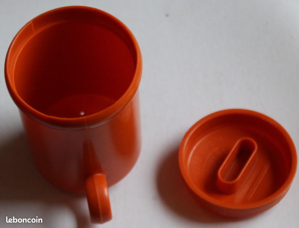 Rare saupoudreuse plastique orange vintage the working kitchen (image 3)