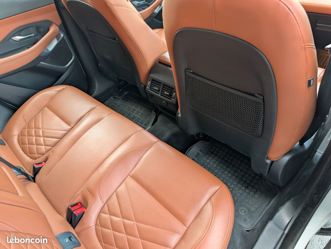 JAGUAR E-PACE 2.0 200CV HSE AWD - ENTRETIEN JAGUAR EXCLUSIF - CAMERA - ATTELAGE - ZERO DEFAUT - GARANTIe (image 15)