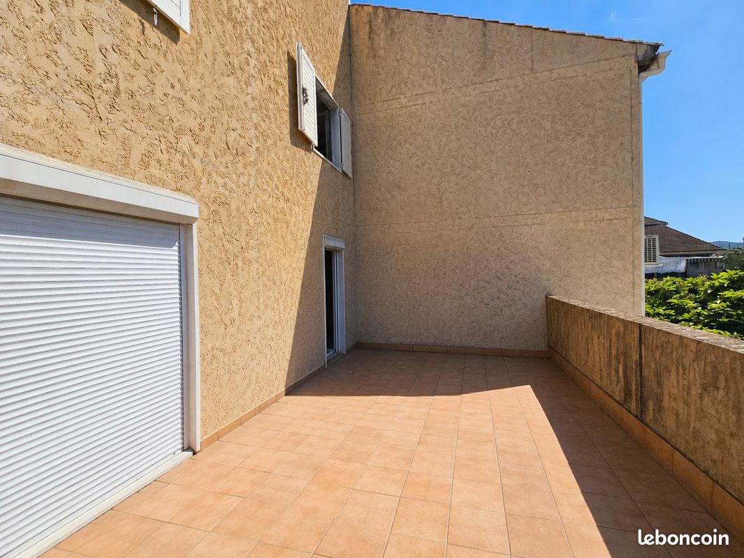 Appartement 5 pièces 95 m² · à Le Muy · 95 m² · 150 000 €