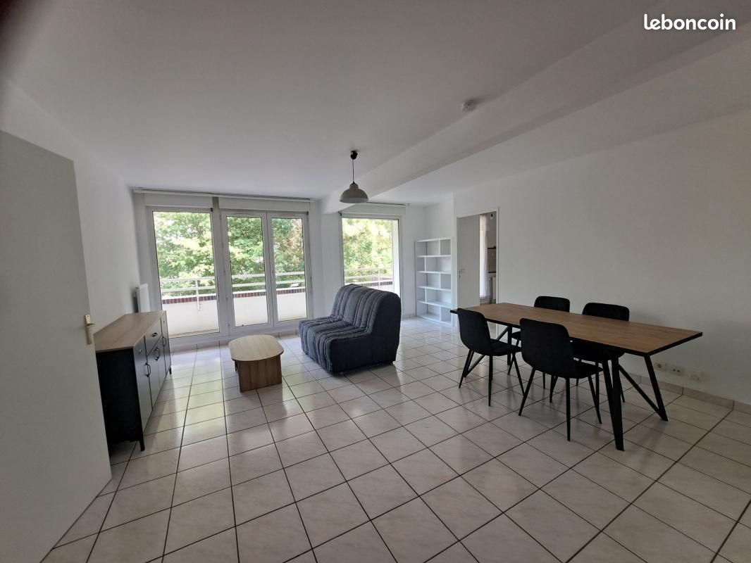 Appartement 2 pièces 55 m² · à Guyancourt · 55 m² · 1 050 €/mois