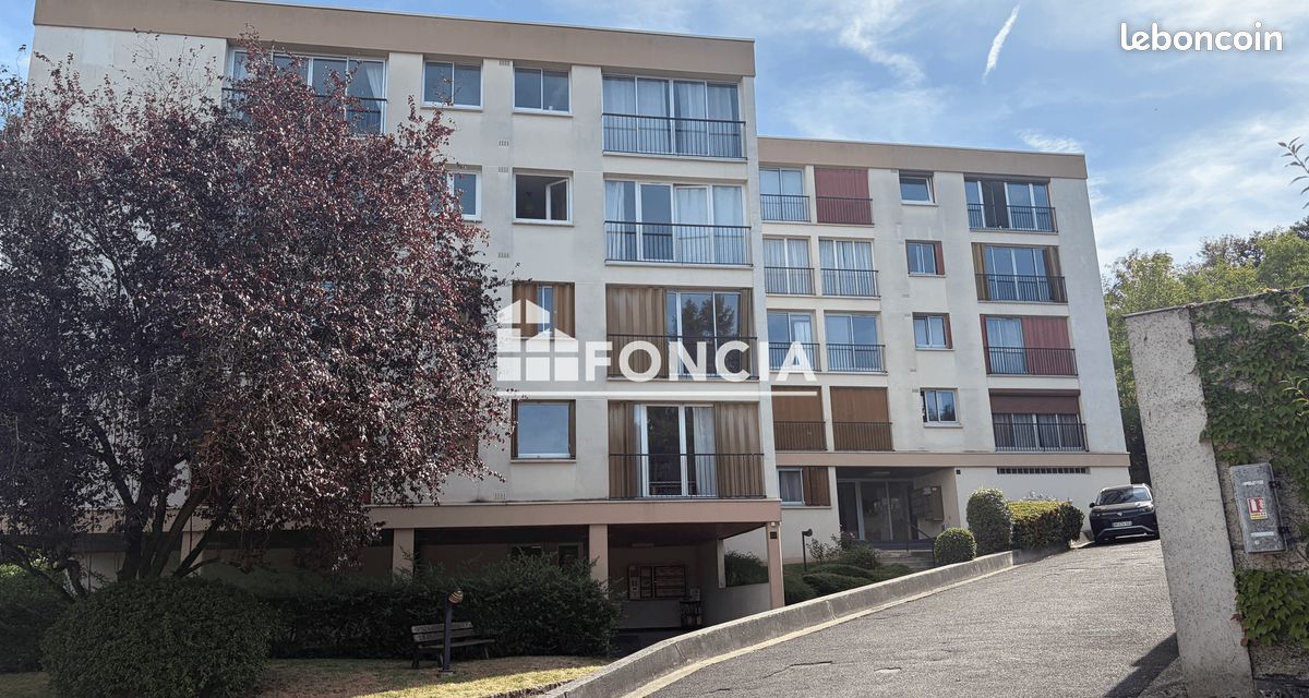 Appartement 4 pièces 88 m² · à Villebon-sur-Yvette · 88 m² · 249 000 €