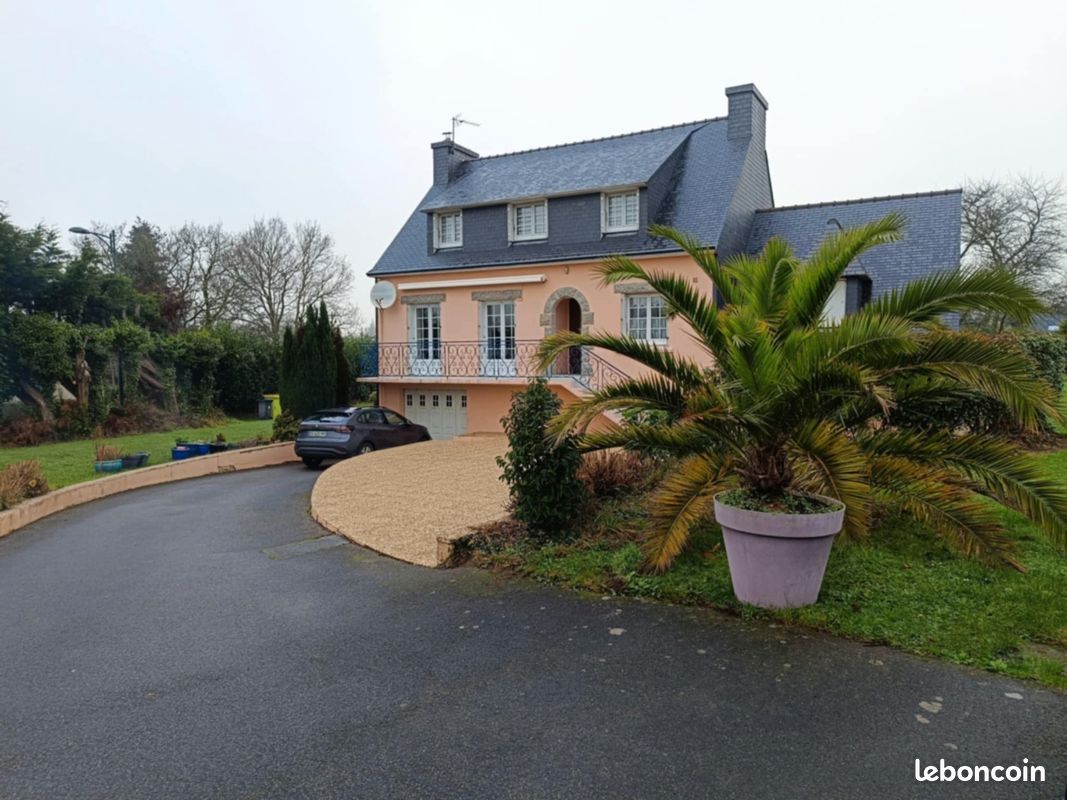 Maison 7 pièces 136 m² · à Gouesnach · 136 m² · 315 000 €