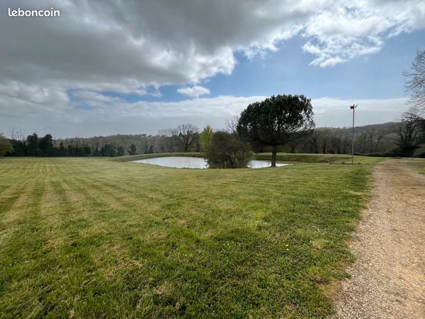 Maison 5 pièces 355 m²