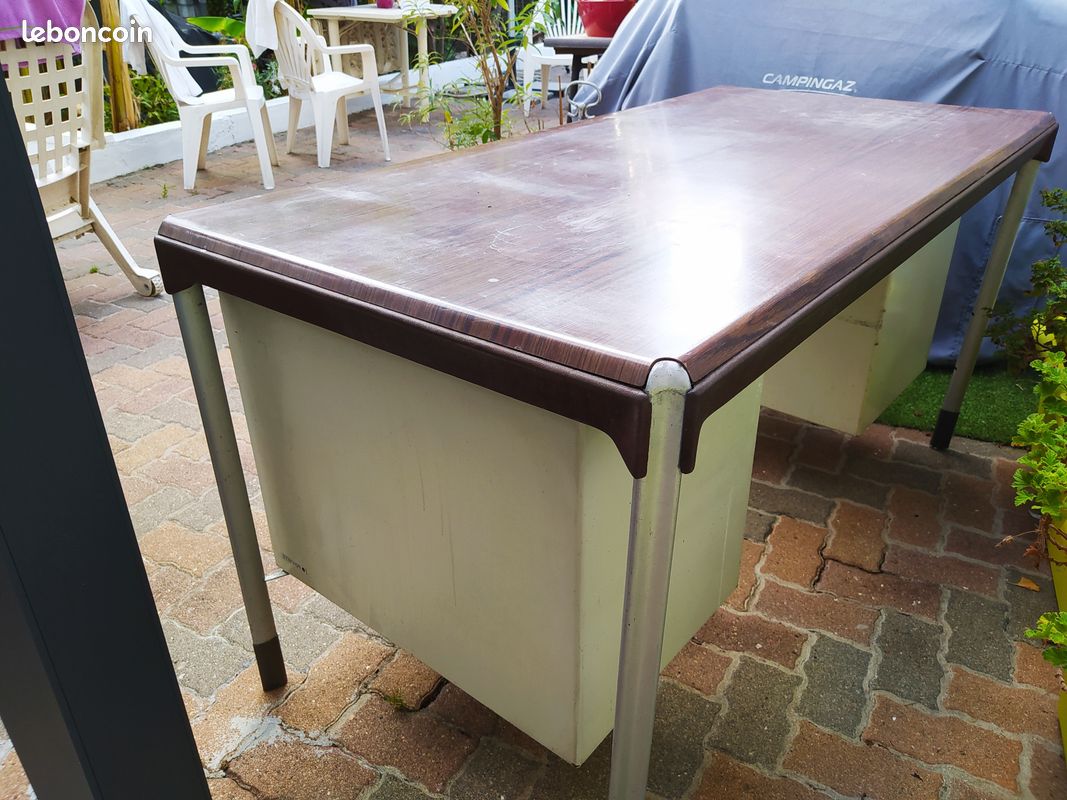 BUREAU MÉTALLIQUE vintage (image 1)