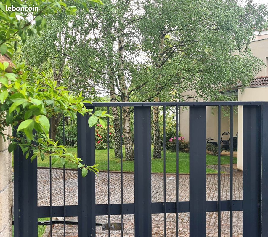 Maison 7 pièces 268 m² · à Orcines · 268 m² · 920 000 €