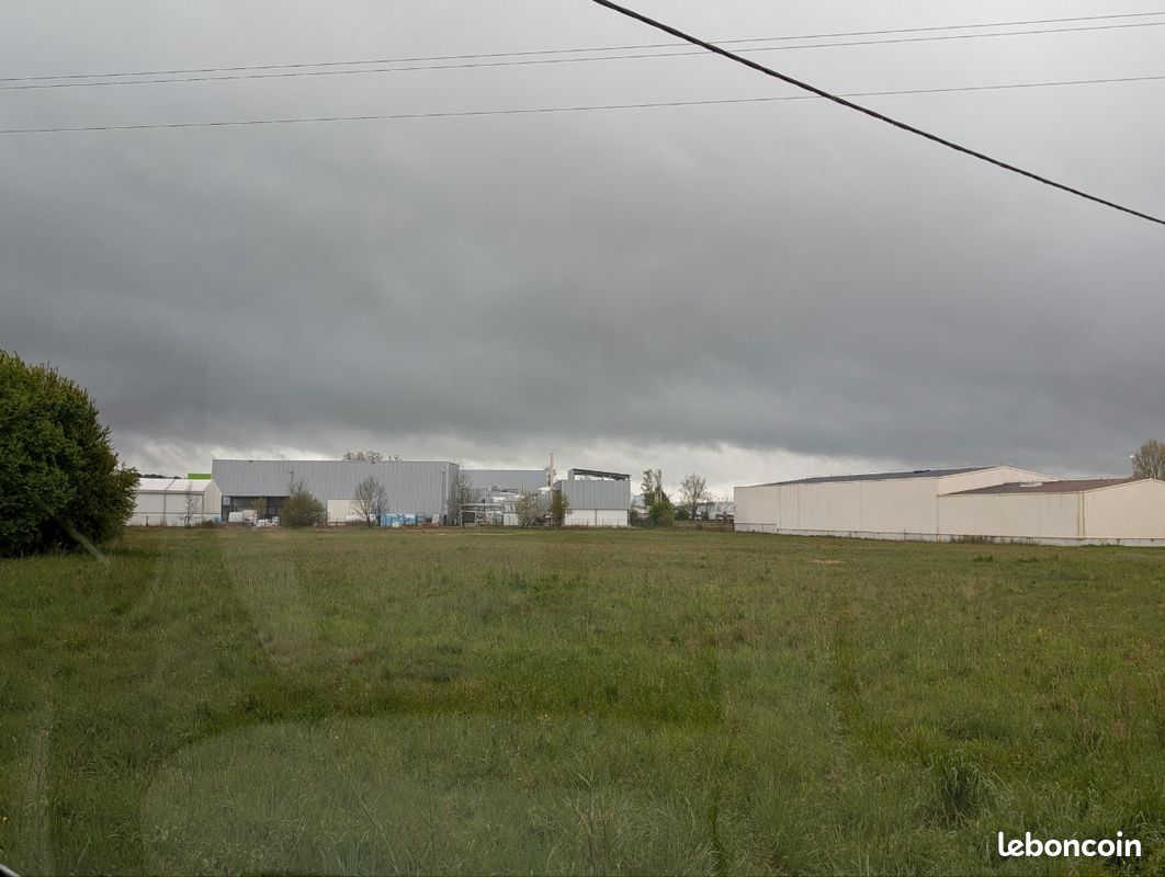 Terrain plat a bâtir montayral (image 1)