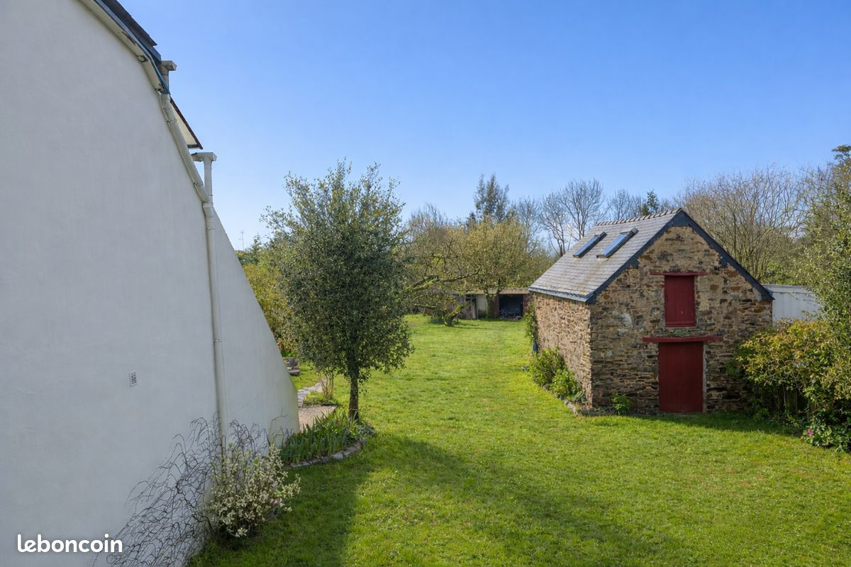 Maison 7 pièces 154 m² · à Saint-Gildas-des-Bois · 154 m² · 265 000 €