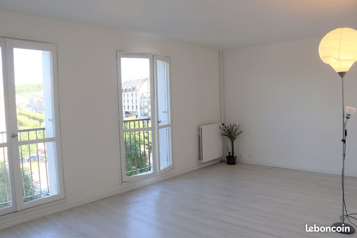 Appartement 1 pièce 37 m² · à Saint-Cyr-l'École · 37 m² · 840 €/mois