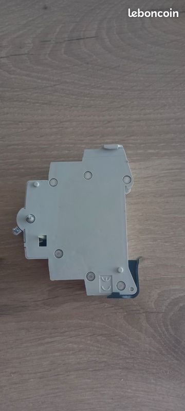 Bobine à émission HAGER (image 3)