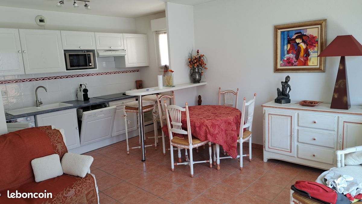 Vends bahut bas lasuré blanc style provençal (image 2)