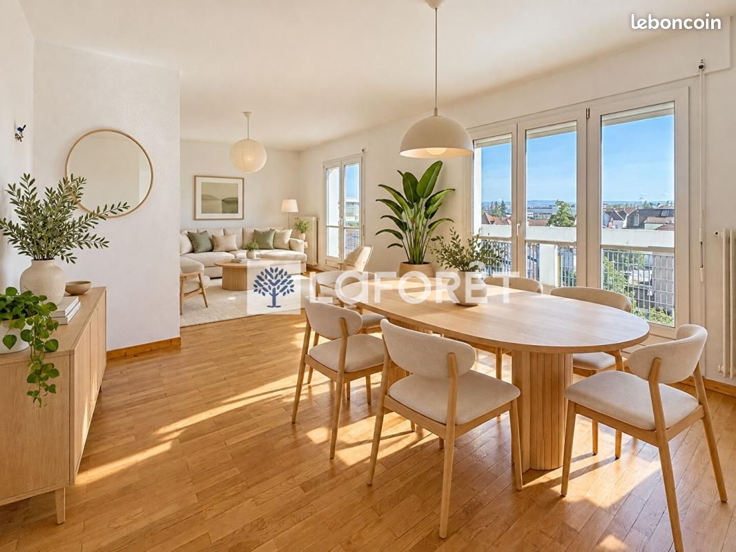 Appartement 4 pièces 93 m² · à Montbéliard · 93 m² · 85 000 €