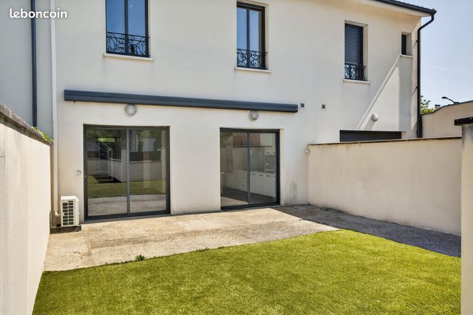 Caudéran — Maison contemporaine 139 m² DPE B / GES B — 4 ch + garage — 17