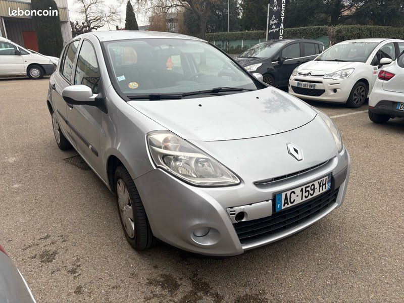 Clio III DCI 70 eco2 garantie (image 1)