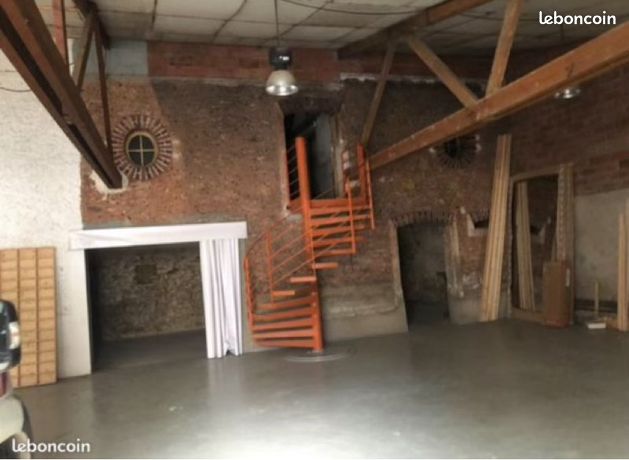 Local 230m2 centre ville
