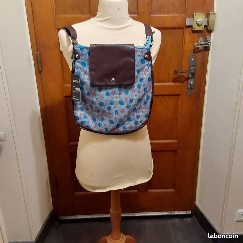 Sac bandouillere neuf avec étiquette marque D&J moderne (image 2)