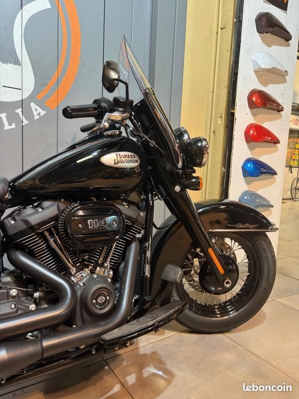 Harley Davidson SOFTAIL HERITAGE 1868 CLASSIC (image 2)