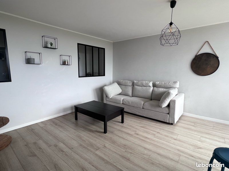 Appartement 3 pièces 75 m² · à La Madeleine · 75 m² · 1 200 €/mois