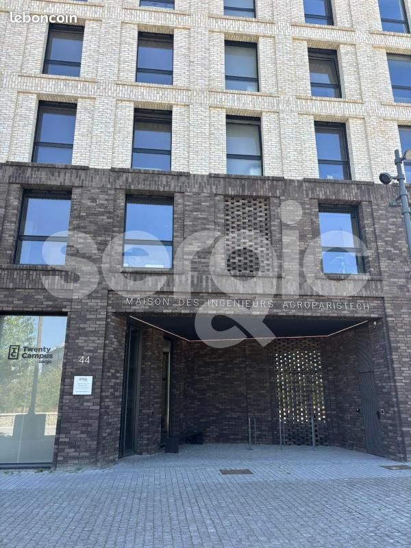 Parking 12 m² · à Palaiseau · 12 m² · 80 €/mois