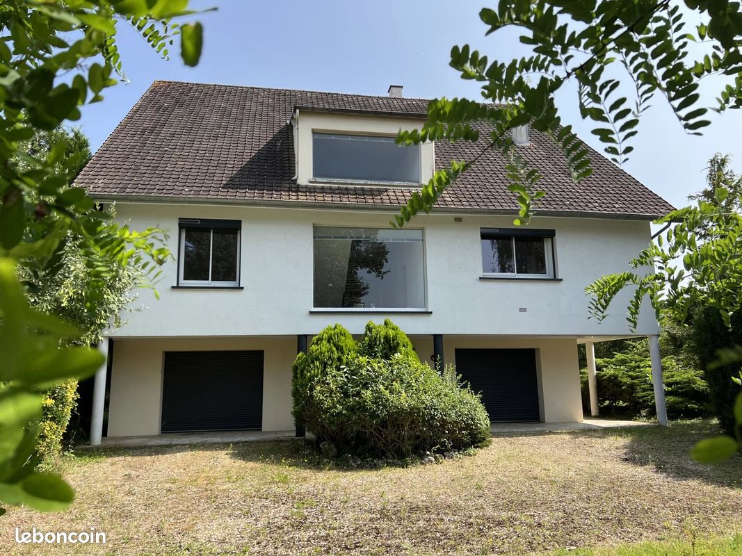 Maison 8 pièces 300 m² · à Saint-Georges-sur-Baulche · 300 m² · 329 500 €