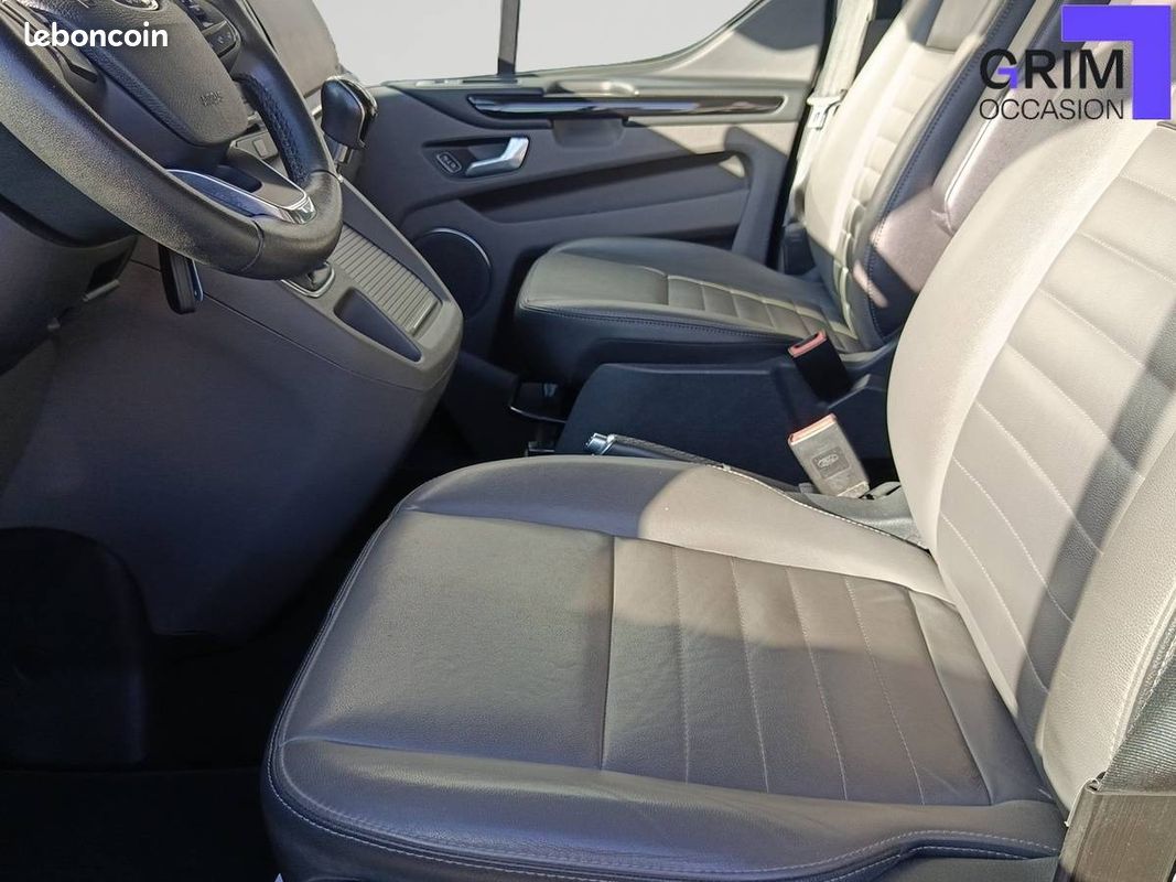 FORD Tourneo Custom 320 L1H1 2.0 EcoBlue 185 Titanium X (image 4)
