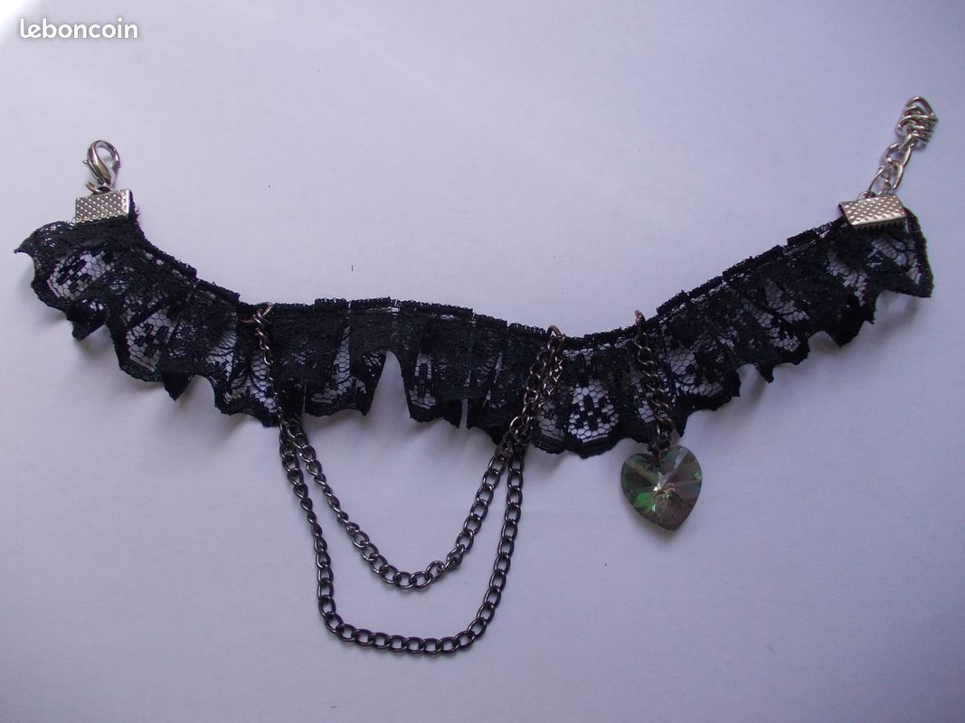 Bracelet Dentelle Noir Missguided - Taille 8 - Style Bohème Avec Trou Décoratif