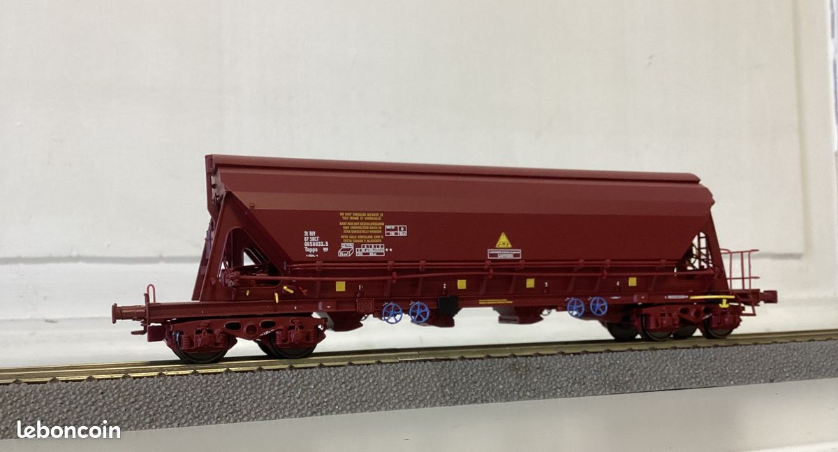 RARE! GMP O / 0, 1/48 WAGON COUVERT A TOIT OUVRANT