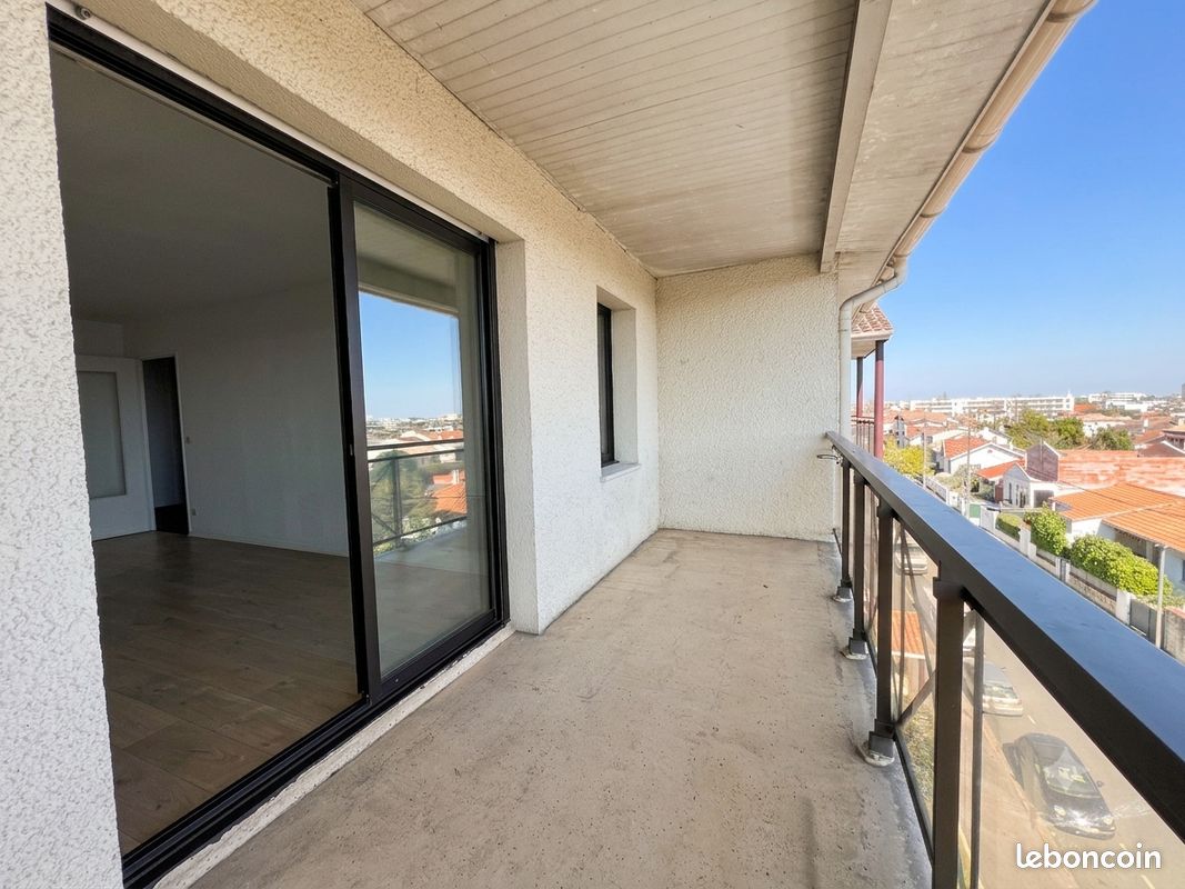 Appartement 3 pièces 74 m² · à Bordeaux · 74 m² · 235 000 €