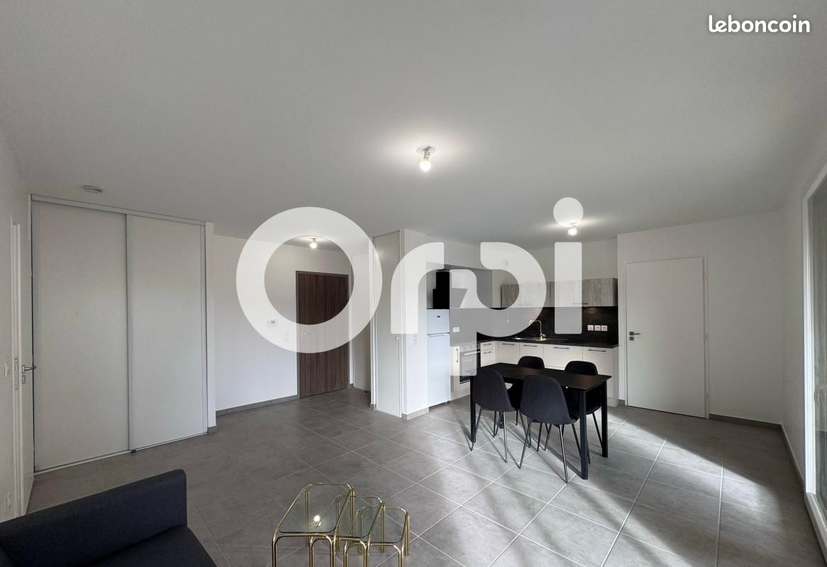 Appartement 3 pièces 67 m² · à Saint-Étienne-de-Saint-Geoirs · 67 m² · 900 €/mois