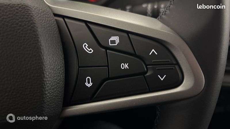 Dacia Duster 1.6 hybrid 140ch Extreme (image 25)