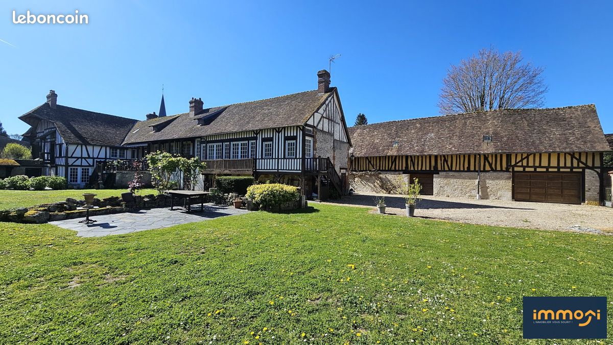 Maison 15 pièces 488 m² · à Acquigny · 488 m² · 739 000 €
