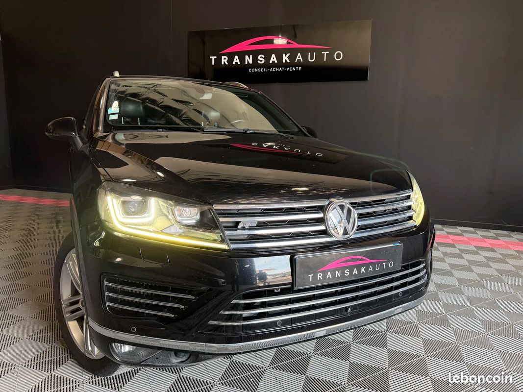 Volkswagen TOUAREG 3.0 V6 TDI 262 CH TIPTRONIC 8 4 Motion R-LINE (image 2)