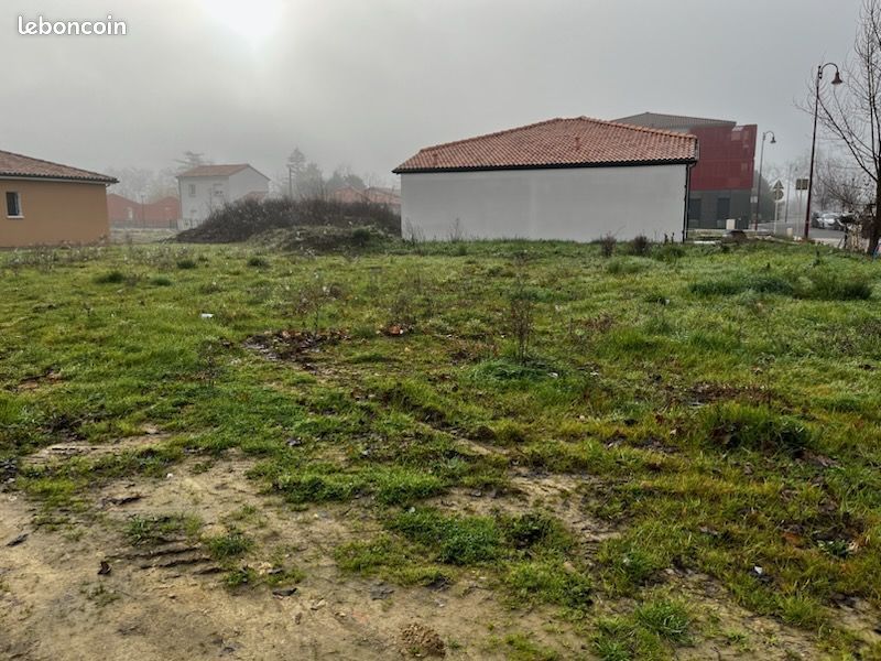 Terrain à bâtir de 918 m² à GRAGNAGUE (31) · 161 000 €