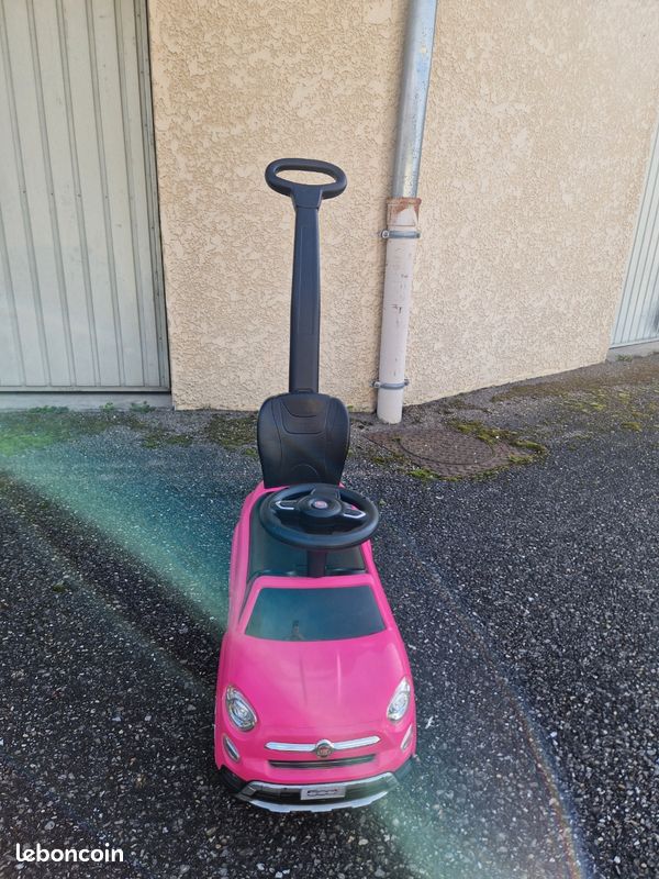 Voiture pour enfant (image 1)