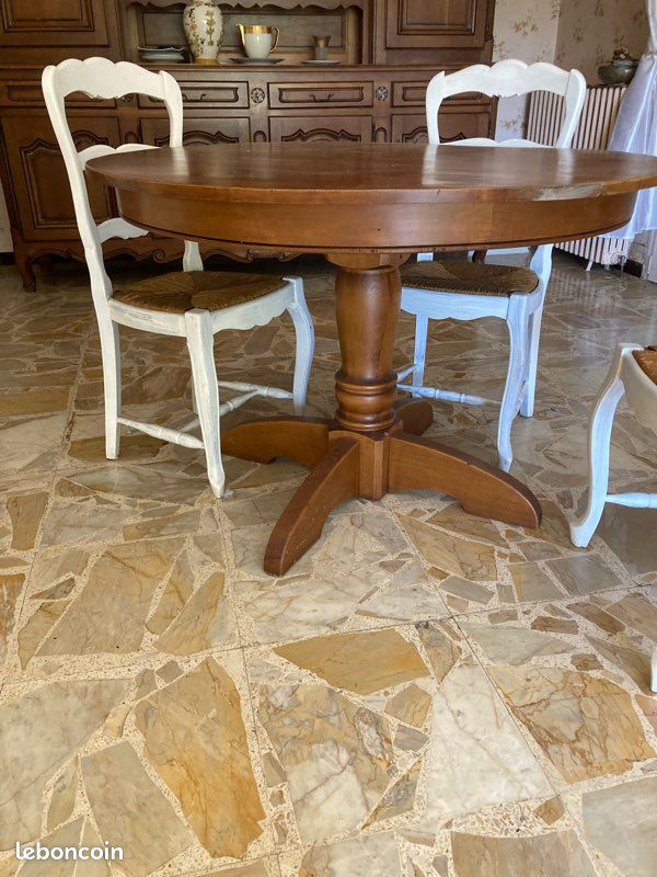 Table ronde merisier et 4 chaises louis Philippe (image 3)