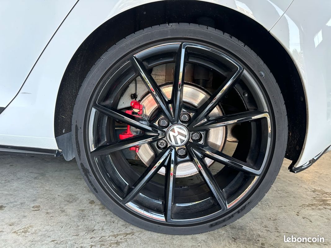 VOLKSWAGEN Golf VI 7 2.0 230ch GTI Performance DSG 7 - 2014 - Suivi complet - Boîte auto - LED (image 32)